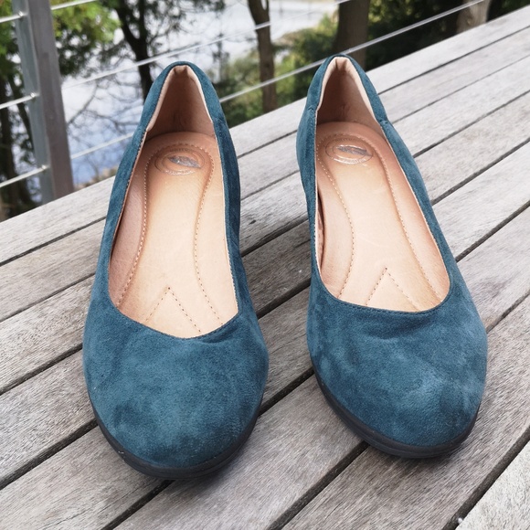 Nurture suede slip-on wedges - Picture 12 of 13